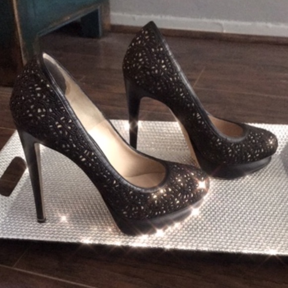 Nicholas Kirkwood Shoes - Nicholas Kirkwood Laser Cut Pumps